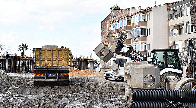 CEVATPAŞA MAHALLESİ'NDE ALTYAPI ÇALIŞMALARI ARALIKSIZ DEVAM EDİYOR
