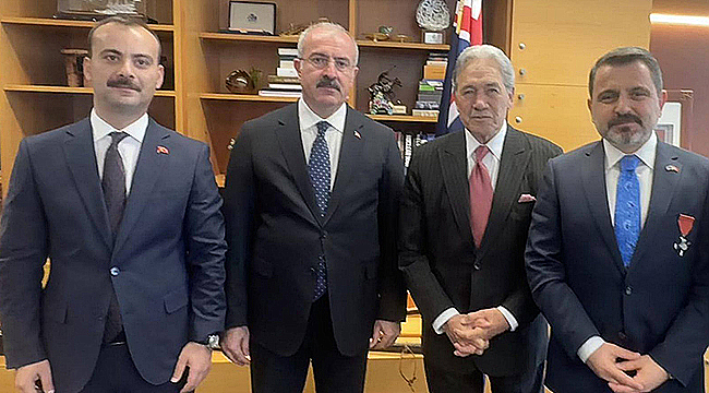  VALİ TORAMAN'DAN YENİ ZELANDA'DA DİPLOMATİK TEMASLAR