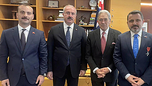  VALİ TORAMAN'DAN YENİ ZELANDA'DA DİPLOMATİK TEMASLAR