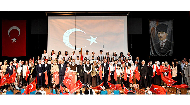 İSTİKLAL MARŞI'NIN KABULÜ VE MEHMET AKİF ERSOY'U ANMA PROGRAMI GERÇEKLEŞTİRİLDİ