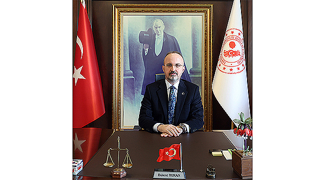 "EMEĞİN VE ALIN TERİNİN YANINDAYIZ"
