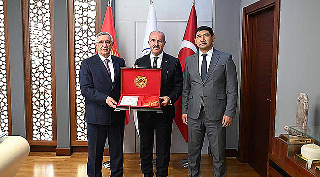 VALİ TORAMAN'DAN MANAS ÜNİVERSİTESİ'NE ZİYARET