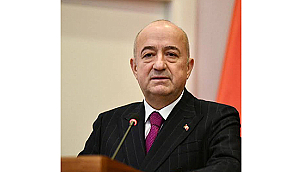 AYHAN GİDER: "TÜRKİYE'NİN ERDOĞAN'A İHTİYACI BİR SİYASİ TERCİHTEN ÇOK DAHA FAZLASIDIR"
