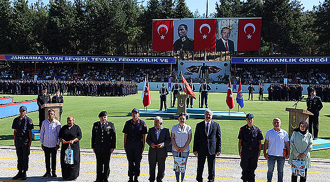  MEHMETÇİKLERDEN ANT İÇME TÖRENİ