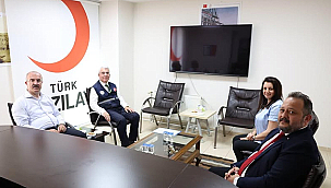 VALİ TORAMAN'DAN KIZILAY ÇANAKKALE ŞUBESİ'NE ZİYARET