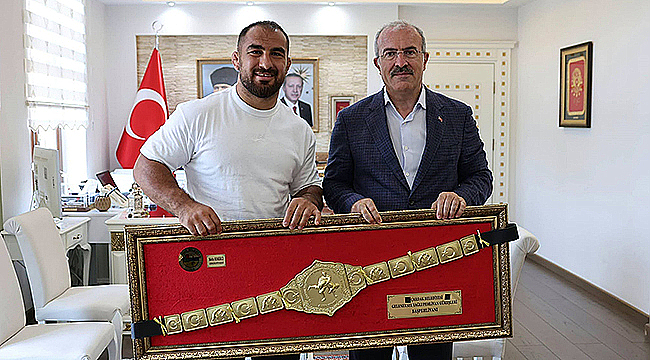 BAŞPEHLİVAN FEYZULLAH AKTÜRK'TEN VALİ TORAMAN'A ZİYARET