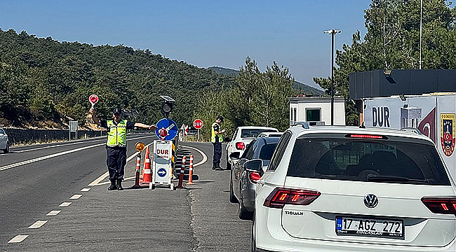 ÇANAKKALE'DE JANDARMADAN BİR HAFTADA 83 ARANAN ŞAHSA OPERASYON