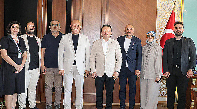İL SAĞLIK MÜDÜRÜ GÖRGÜLÜ'DEN LAPSEKİ'DE SAĞLIK TESİSLERİNE ZİYARET