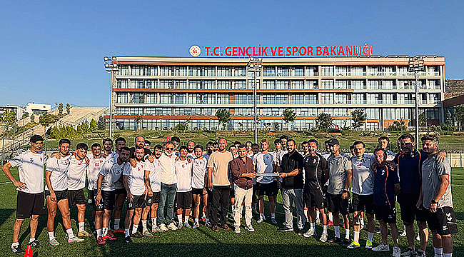 İSMAİL KAŞDEMİR'DEN ÇANAKKALESPOR'A MORAL ZİYARETİ