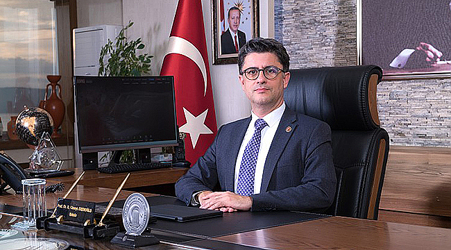 ÜAK DOÇENTLİK KOMİSYONU ÇOMÜ REKTÖRÜ ERENOĞLU BAŞKANLIĞINDA TOPLANDI