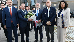 MUSTAFA ELİTAŞ ÇANAKKALE'DE STK TEMSİLCİLERİYLE BULUŞTU