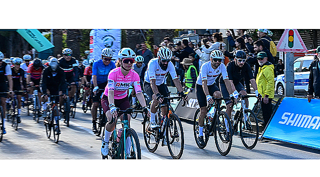 ÇANAKKALE GRAN FONDO'DA 924 BİSİKLETÇİ YARIŞTI